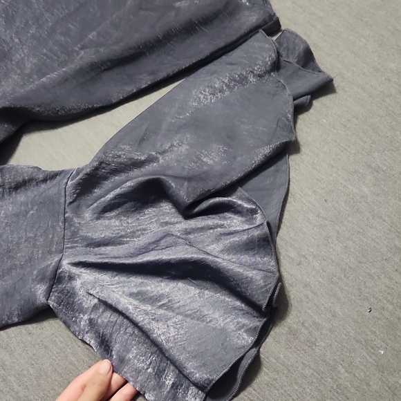 Bobeau Brand Flowy Silver Gray 3/4-Length Bell-Sleeve Blouse Tunic Top Shirt - Picture 9 of 12